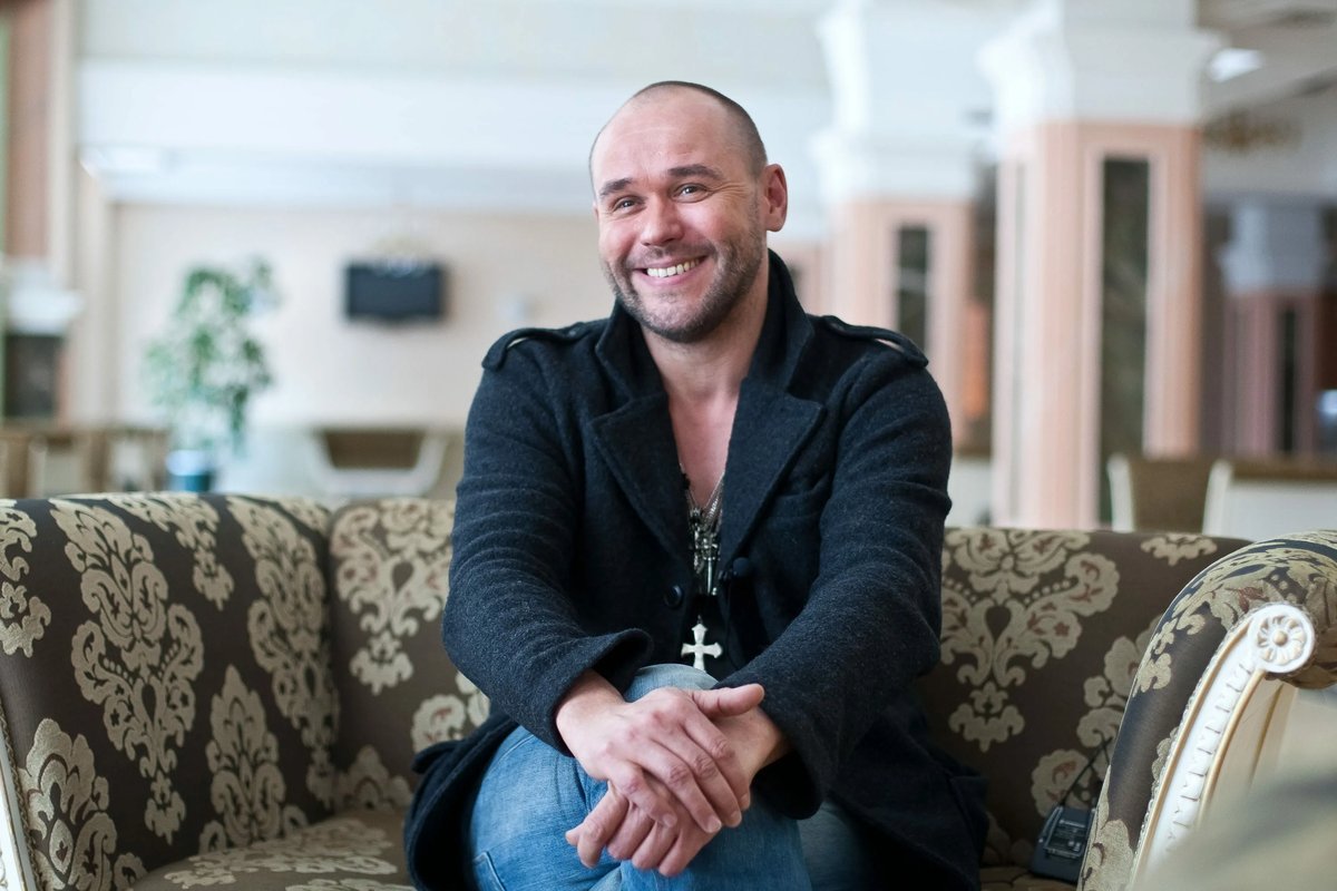 максим аверин лысый. андрей чернышов актер. где российские артисты. 1963. андрей чернышов.