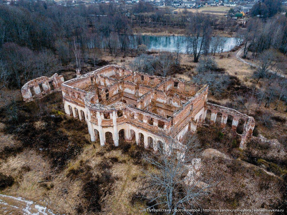 с дворцы калужская область