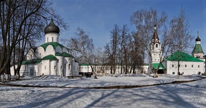 Опричный двор в москве
