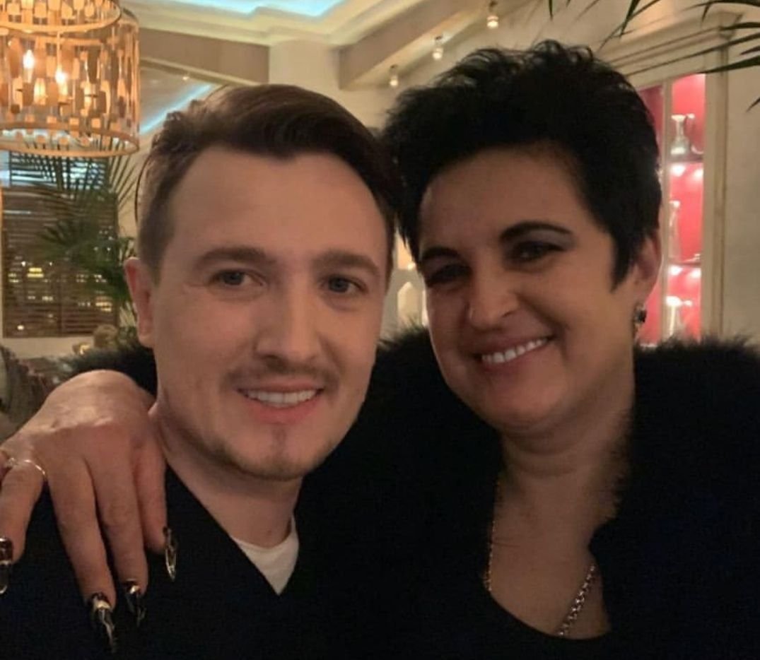 сын голуновой из битвы экстрасенсов. мама влада кадони елена голунова. елена голунова. мама влада кадони. елена голунова и влад кадони.