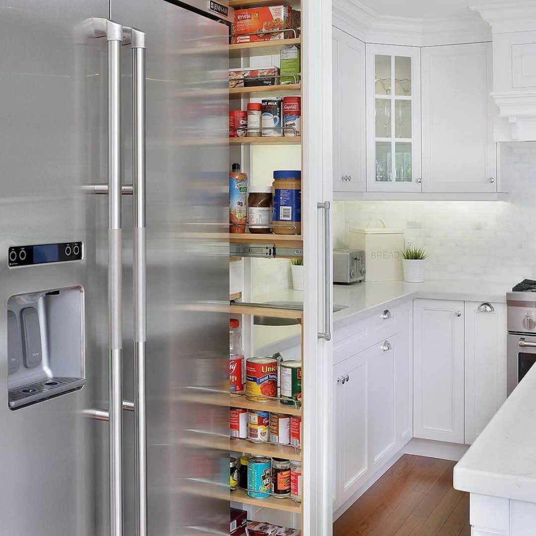 Пространство между холодильником и стеной