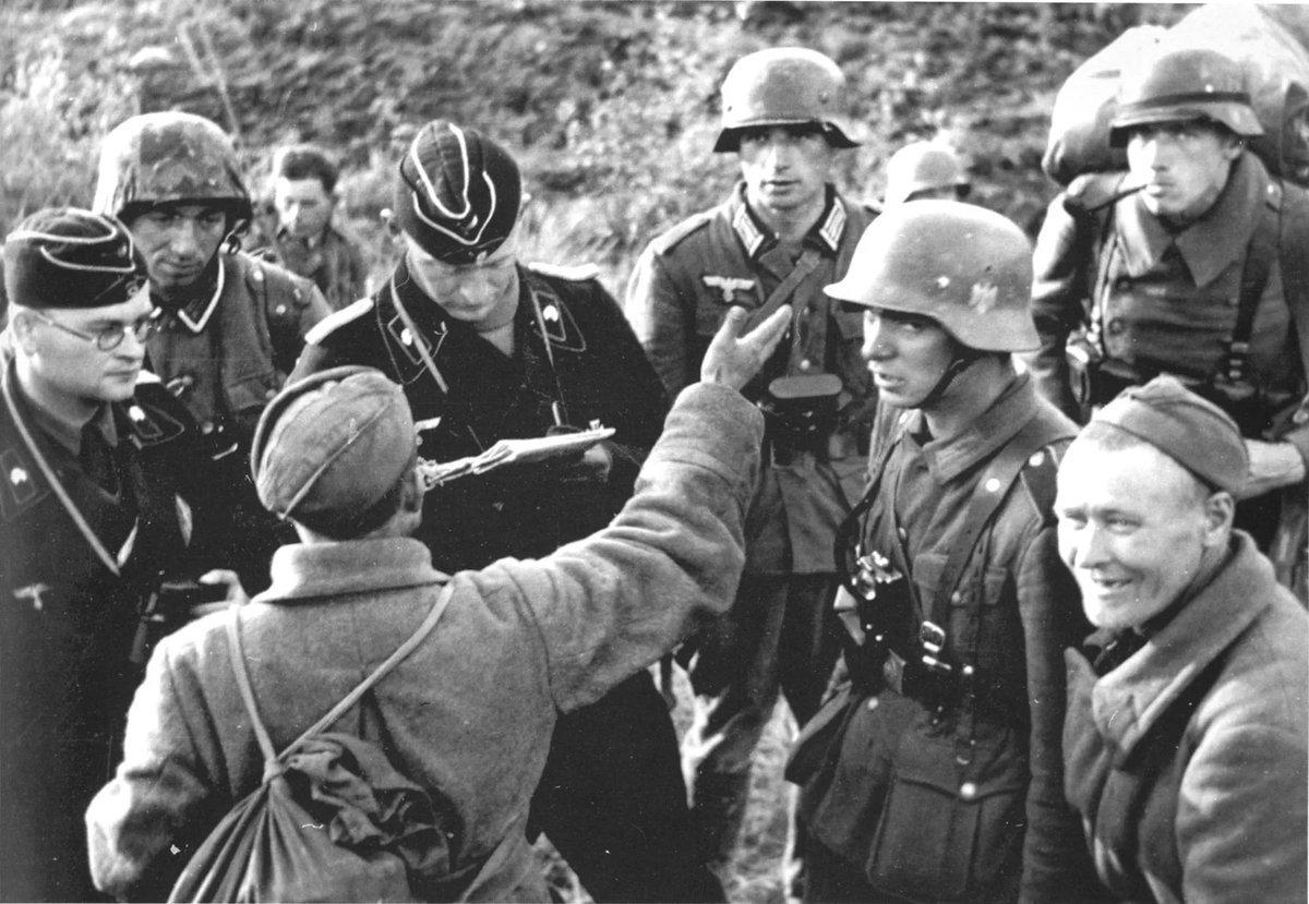 Самые опасные немцы. Немецкий пленный солдат 1941. Пленные солдаты вермахта советскими солдатами. Солдаты вермахта 22 июня 1941. Немецкие солдаты второй мировой войны.