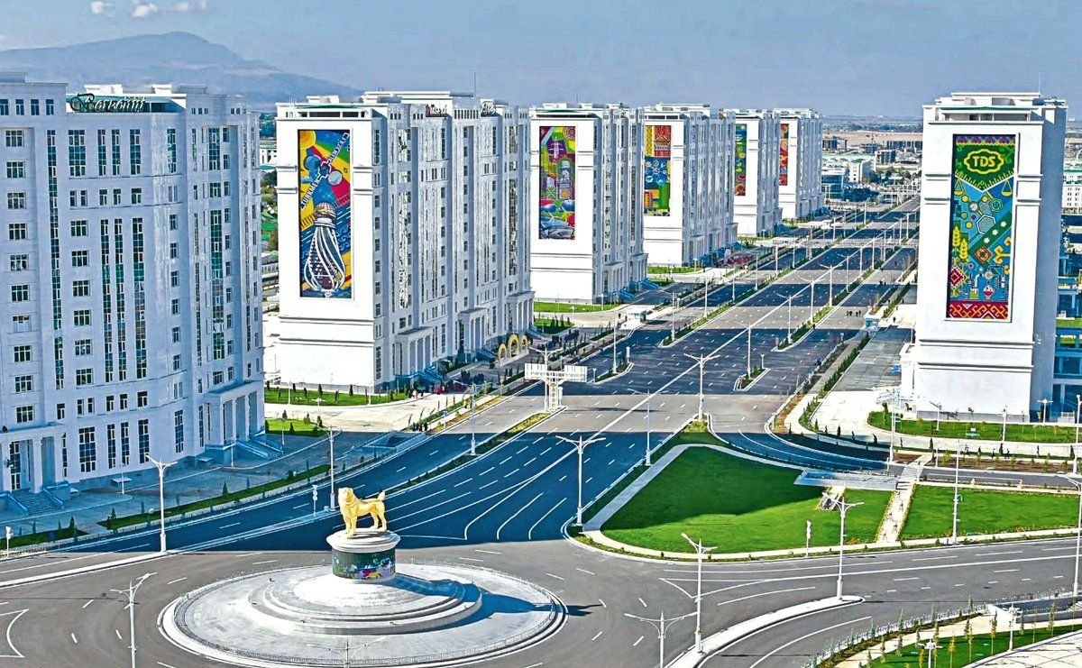 туркменистан. Ashgabat 4k wallpaper. ашгабат туркменистан ночной. Bmw 2021 asgabat дома. город в туркмении 4.