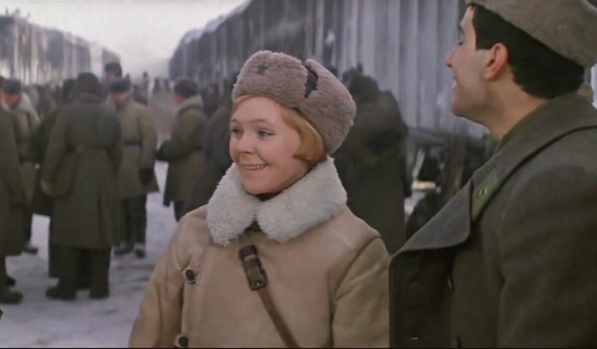 Их в живых осталось семеро молодых солдат. Горячий снег (1972) Мосфильм Постер.