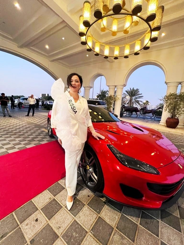 Маша в дубае. Дубай женщины. Блиновская в Дубае. Конкурс красоты в Дубае 2022. Богатые Дубайские женщины.
