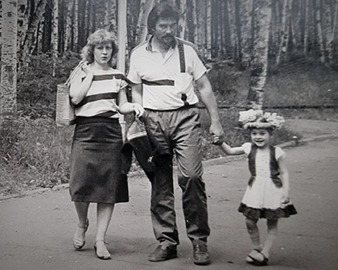 Кравченко мария с мужем и дочкой фото