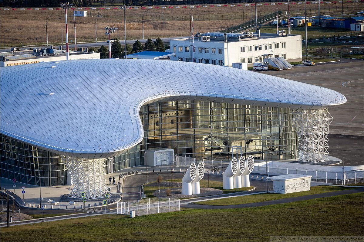 Новый аэропорт в геленджике фото