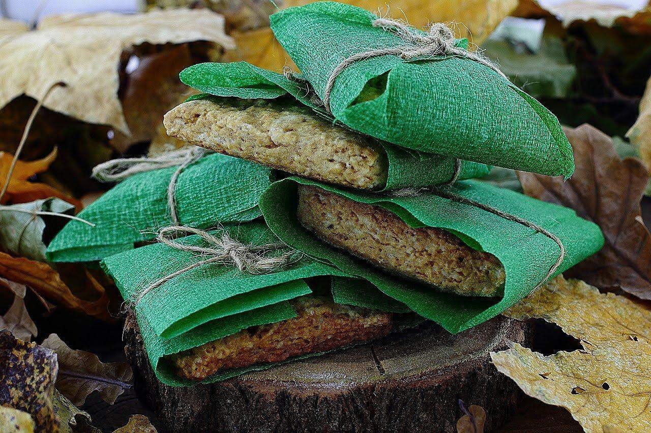 лембас властелин колец. хоббиты и лембас. лембас эльфийский. лембас властелин колец. эльфийские хлебцы.