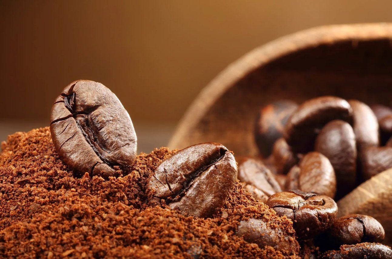 кофейные зерна. Caffing зерно кофе. кофейные зерна. кофейные зерна. кофе картинки.