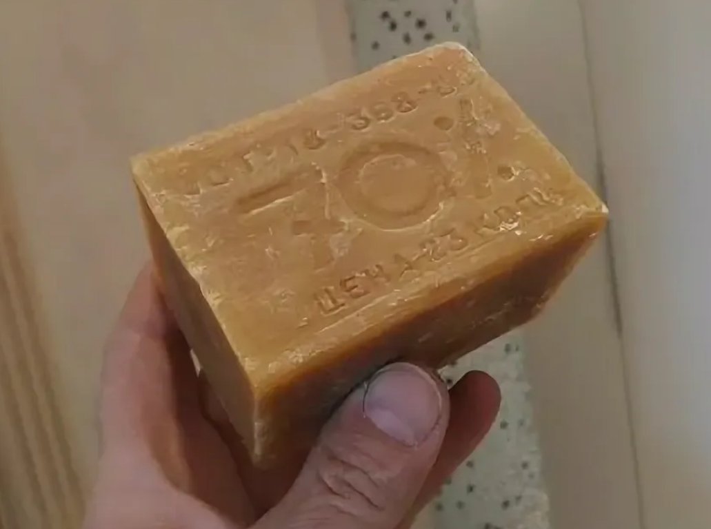 Из чего хозяйственное мыло из собак. Хозяйственное мыло старинное.