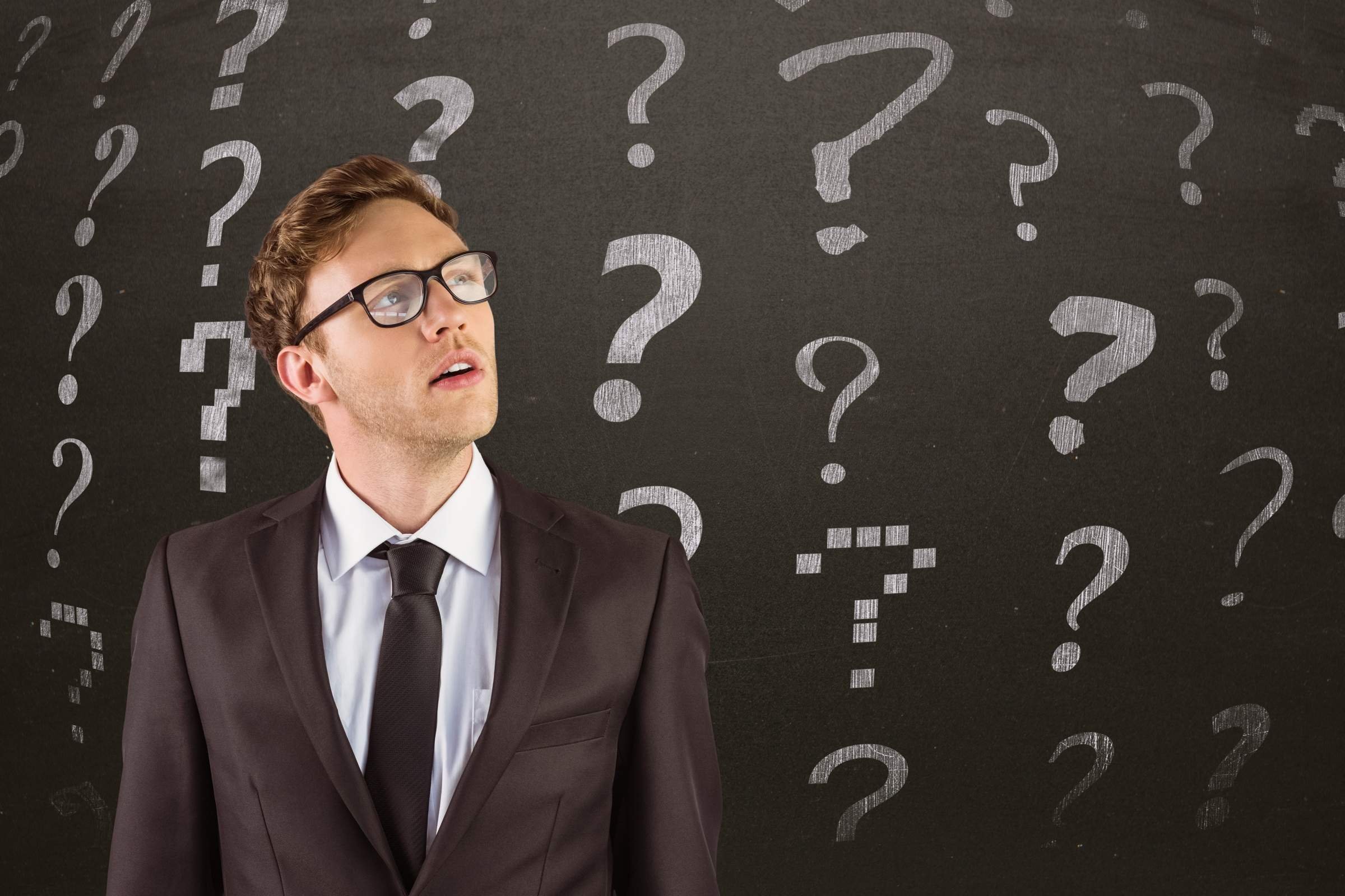 бизнесмен задумался. задумчивый человек. женщина вопрос. ольга вдовина бийск. задумчивый ответить.