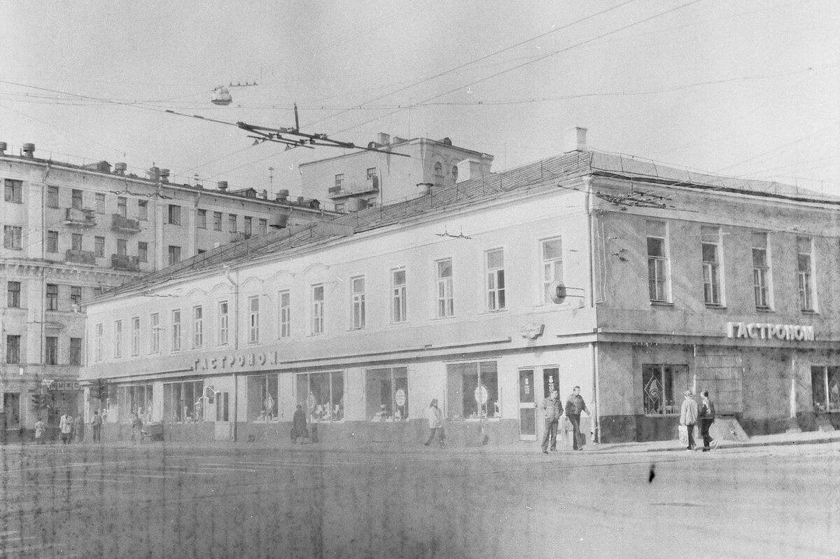 Покровские ворота площадь гостиница