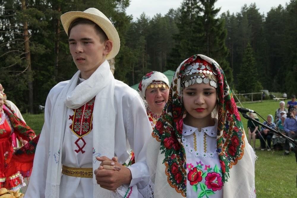 Марийцы свадьба. Сернурско торьяльские танцы марийцы. Семык кадряково агрызский район. Свадебный обряд марийцев. Народы республики марий эл.