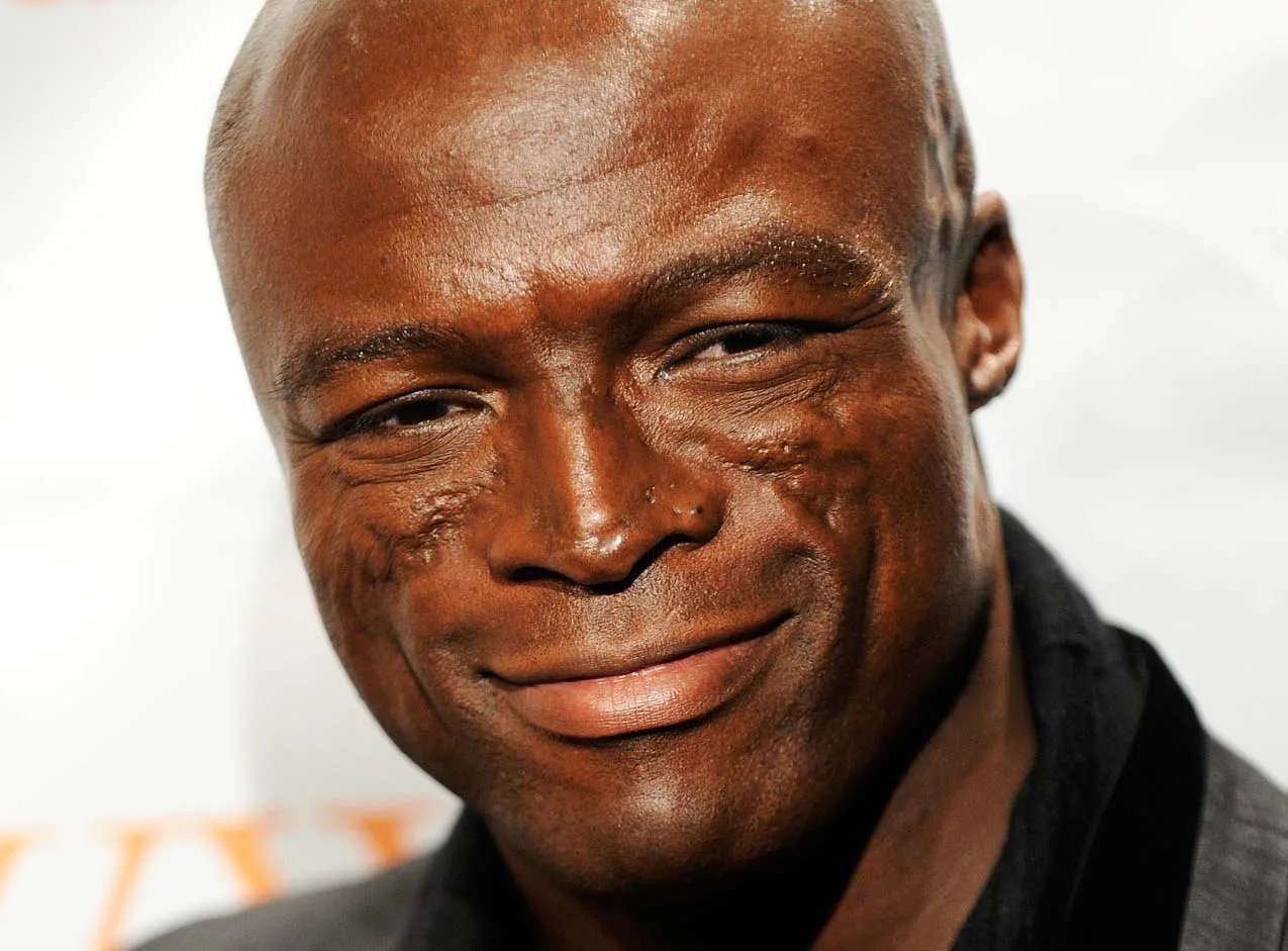 Seal британский певец. сил (певец) фото. сил британский певец. генри олусегун адеола сэмюэл. Seal певец что с лицом.