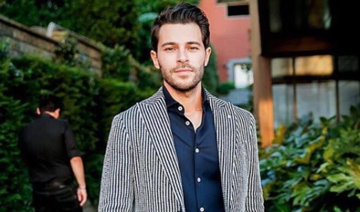 Женихи турция. Дениз байсал свадьба барыш юртчу. Барыш ардуч 2023. Фотосессия свадьбы в турции. Фатаи аруси.