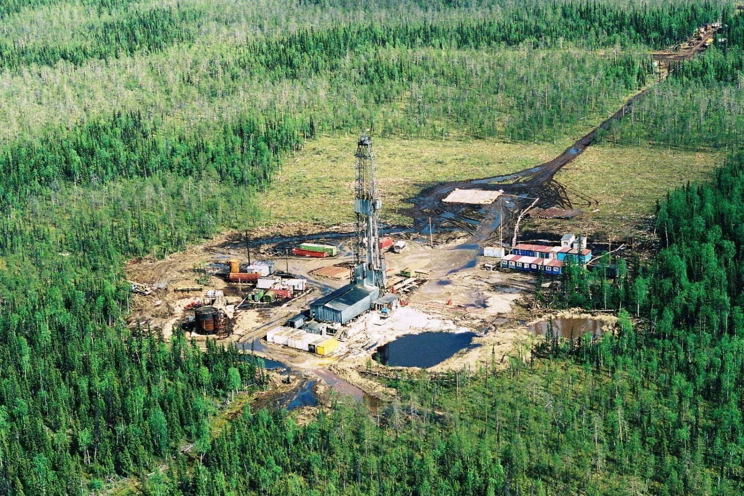 Карта полезных ископаемых республики коми. Воркута угольный бассейн шахты. Добыча полезных ископаемых коми. Богатства республики коми. Угольная промышленность.