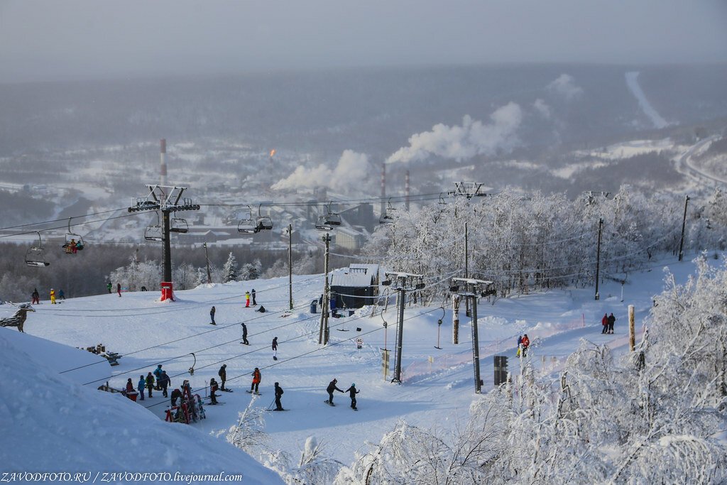 Пермь губаха. Пермь горнолыжный курорт Губаха. Горнолыжный комплекс Губаха Пермский край. Губаха Пермь горнолыжная база. Горнолыжная база Губаха.