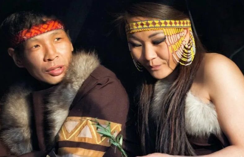 чукчи делятся женой. чукчи делятся женой. эскимосские девушки. фото чукчи женщины. чукча делится женой.