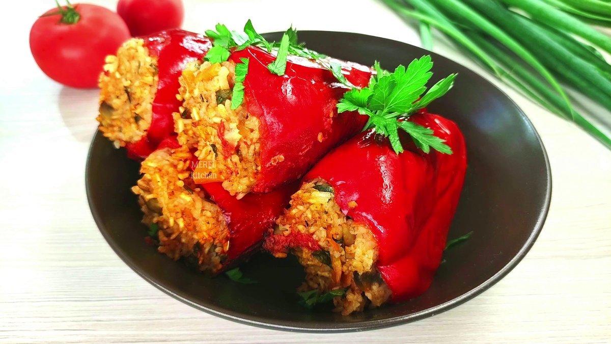 Southwestern Stuffed Peppers Recipe Stuffed peppers, Peppers recipes, Quinoa stu