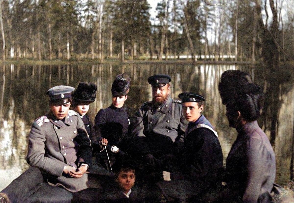 Императрица Мария Федоровна и Александр 3 в Гатчине