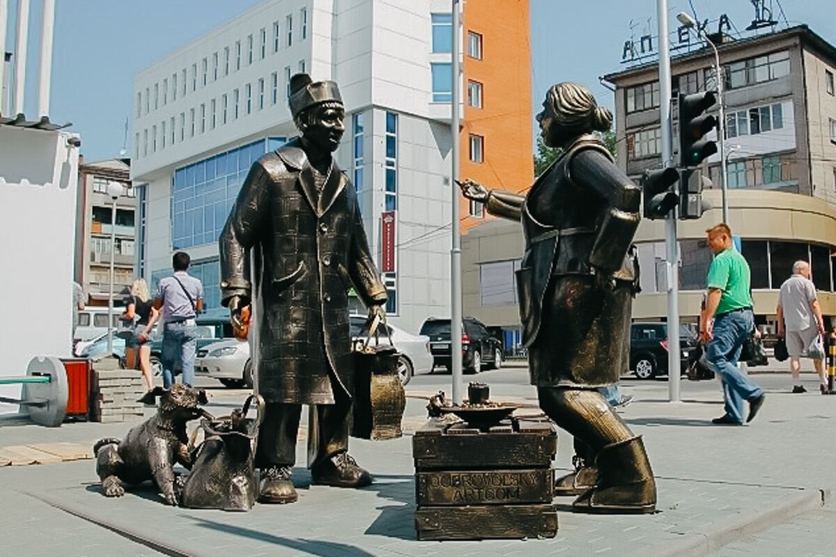 Памятники и скульптуры Новосибирска