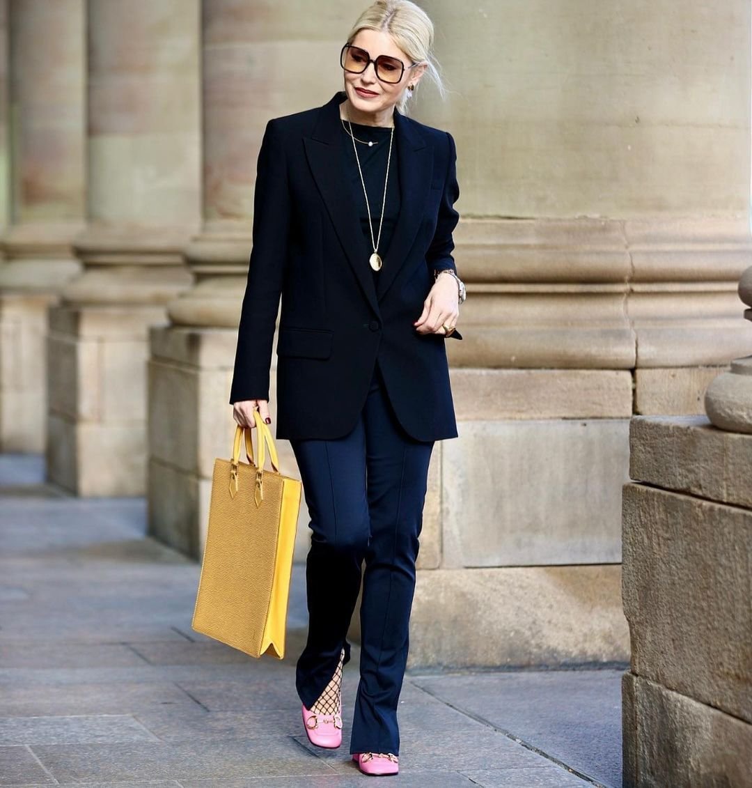 Стильная одежда для женщин 40 лет. Стильные образы для женщин. Стильный образ для женщины 40 лет. Как одеваться женщине в 40 лет. Стильные образы для женщин.