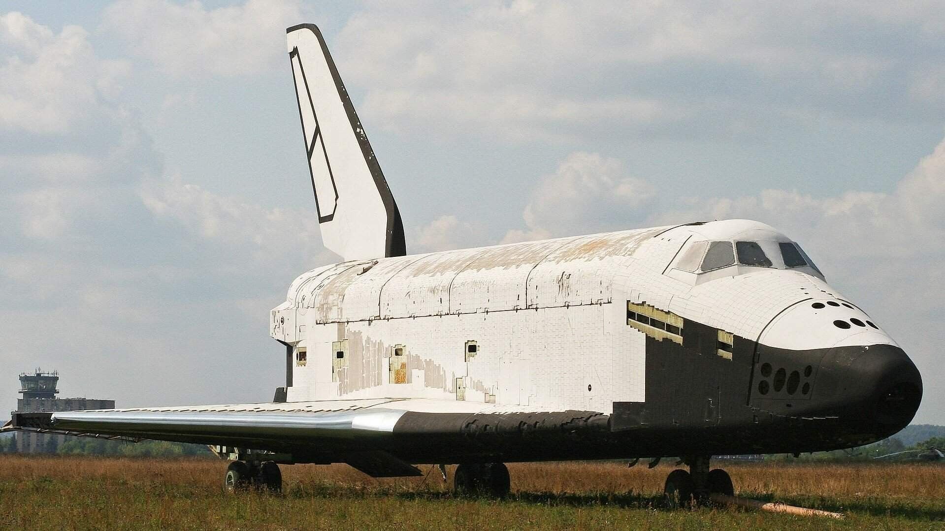 Корабль буран. Космический корабль Буран. Космический шаттл Буран. Буран космический челнок. Буран 1.02.