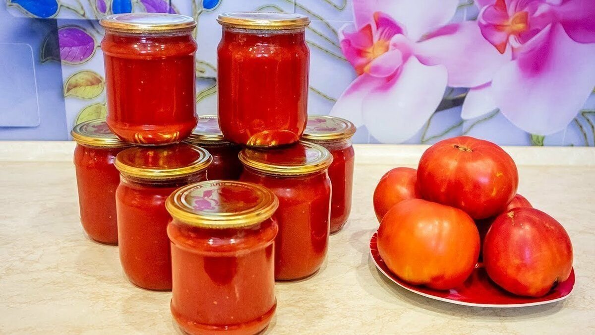 Томатная паста помидорк. Томатная паста помидорчик. Томатная паста кетчуп. Домашний кетчуп из помидор на зиму. Вкусный рецепт томатной пасты на зиму.