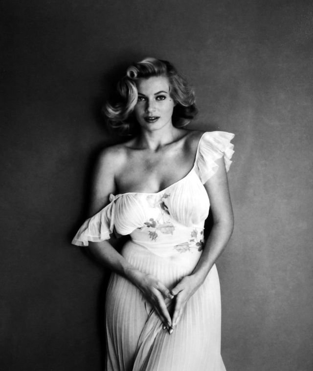 Anita ekberg фото