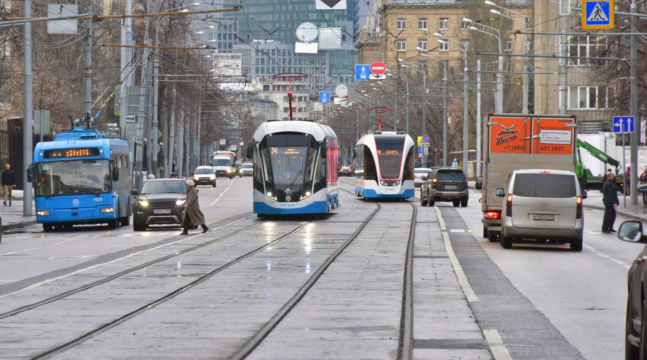 трамвай 6 тушино. трамвайные пути в твери. тверь 1954 трамвайные пути. трамвайные пути в городе. трамвайные пути в городе.