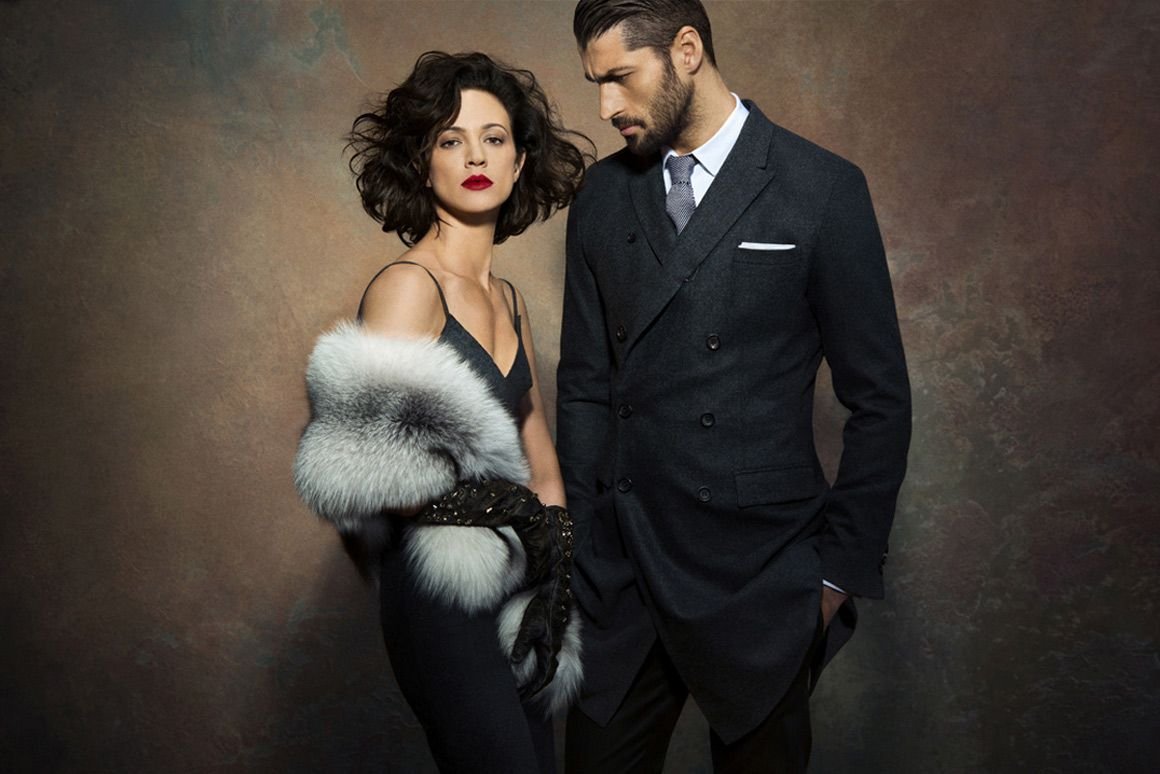 богатый мужчина и женщина.