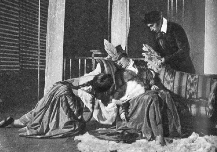 Горе от ума в театре 19 века. Горе от ума мейерхольд. Грибоедов комедия горе от ума. Горе от ума первые постановки. Афиша театра горе от ума.