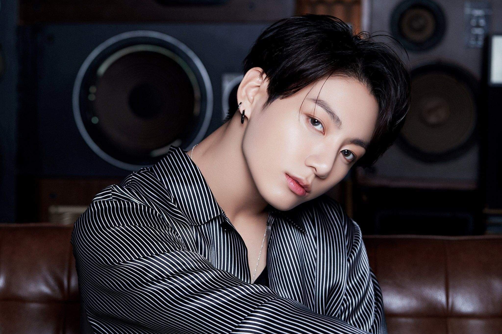 Bts jungkook. Jungkook 2021. Чонгук БТС. BTS Чонгук 2021. Чон Чонгук 2020.