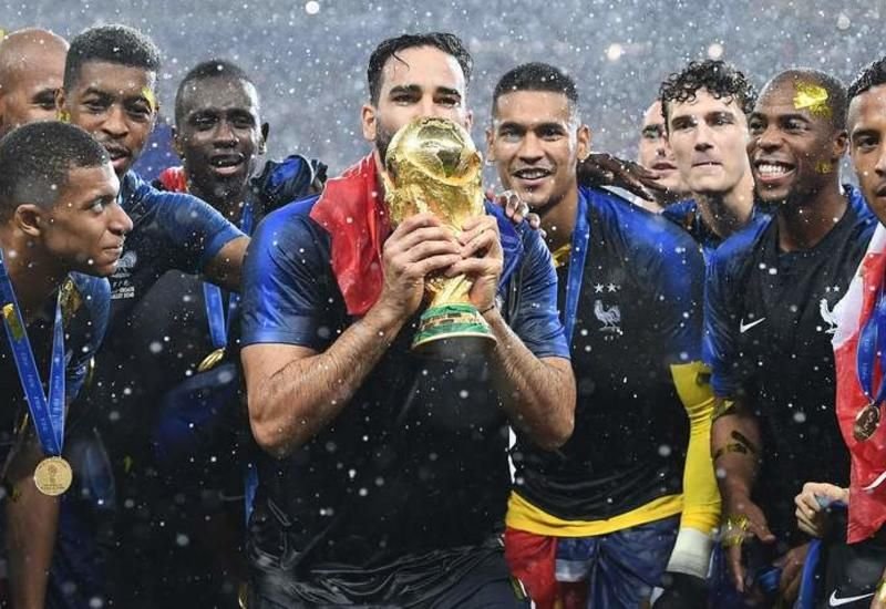 Франция чемпион какого года. Победа Франции на ЧМ 2018. Победа сборной Франции 2018.
