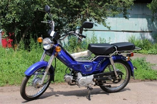 Посмотрим, как сейчас выглядит современный мопед от завода Дегтярёва ...