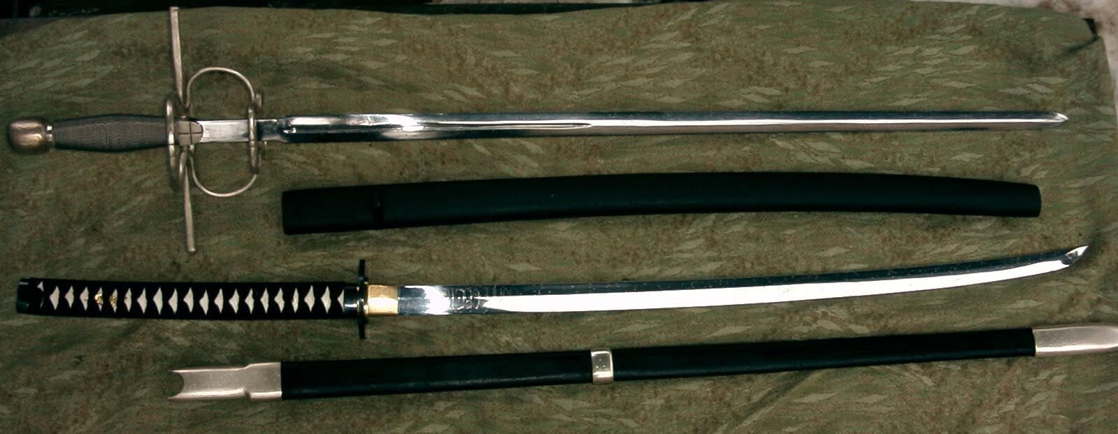 Cuanto pesaba una espada medieval