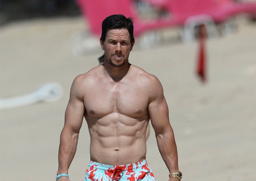 Роскошная жизнь Марка Уолберга | На чем ездит, где живет и сколько зарабатывает актер | Блог Киномана | Пульс Mail.ru