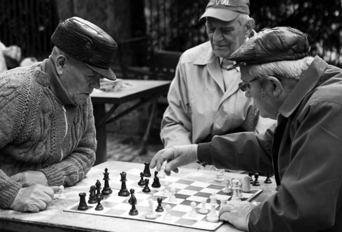 черные шахматисты. Game chess courses. бобби фишер. шахматисты за игрой. Kaidanov chess.