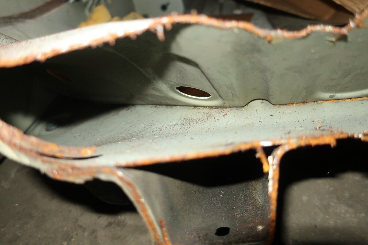 ржавчина 7. ржавчина 7. Skoda octavia a7 ржавеет над лобовое. ржавчина на 07. Skoda octavia a7 ржавеет рамка лобового.