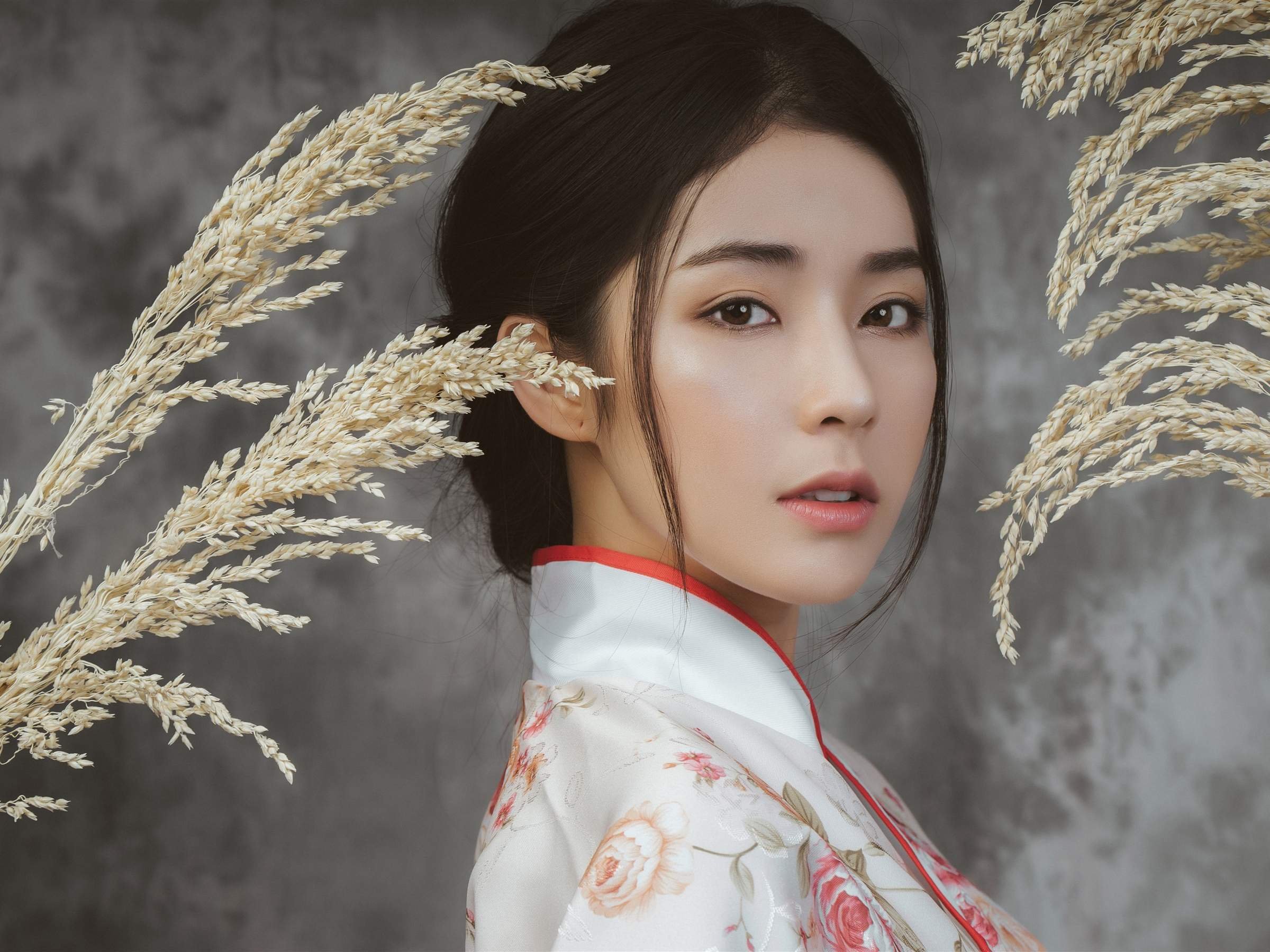 китайская девушка в национальном костюме. китайские гейши. красивые китаянки. китайское ханьфу. девушки китаянки.