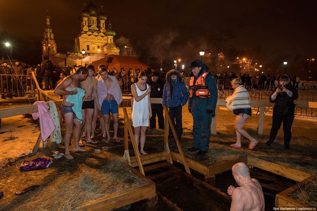 Купание в москве реке