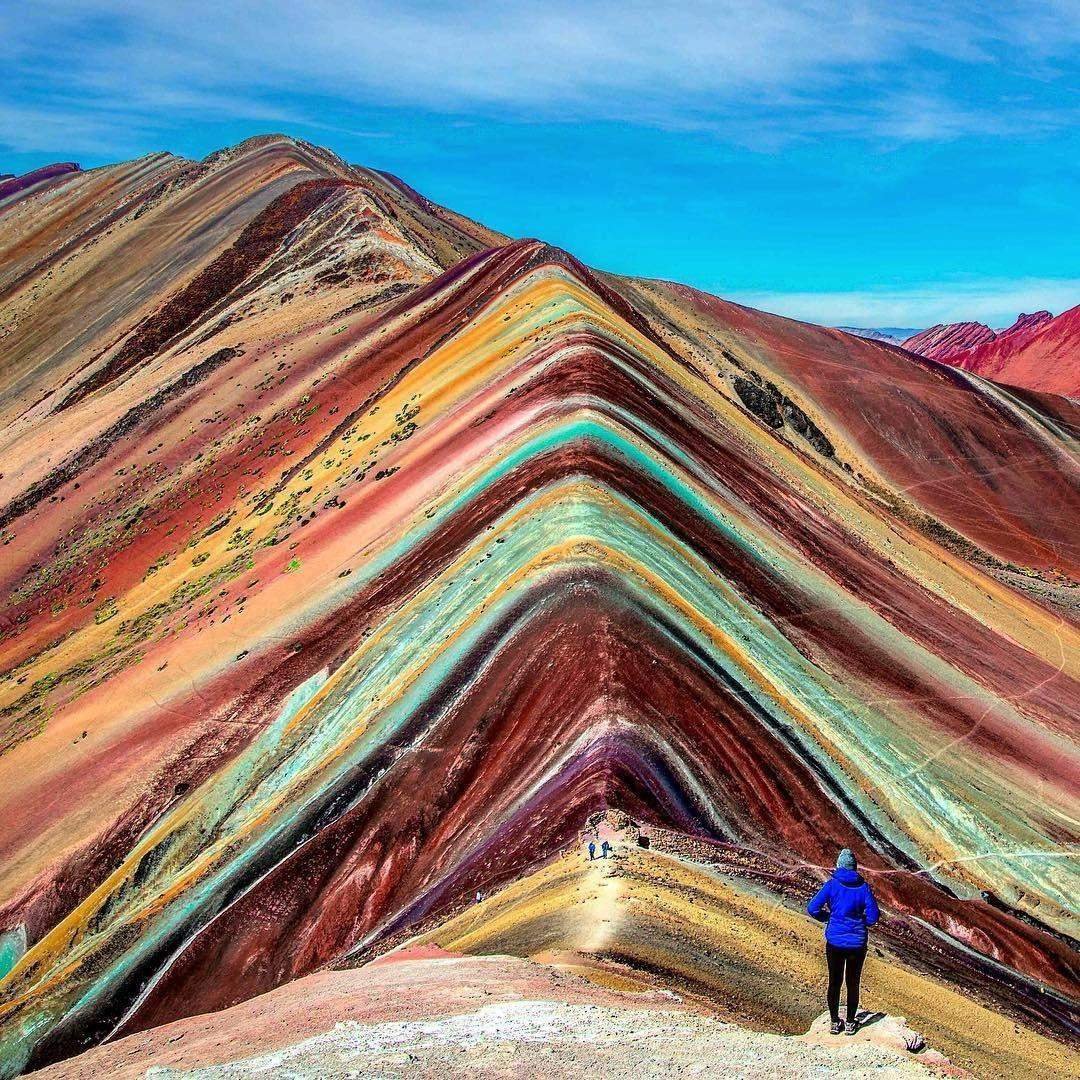 Разноцветные горы, национальный геопарк Чжанъе Данься, Китай.
