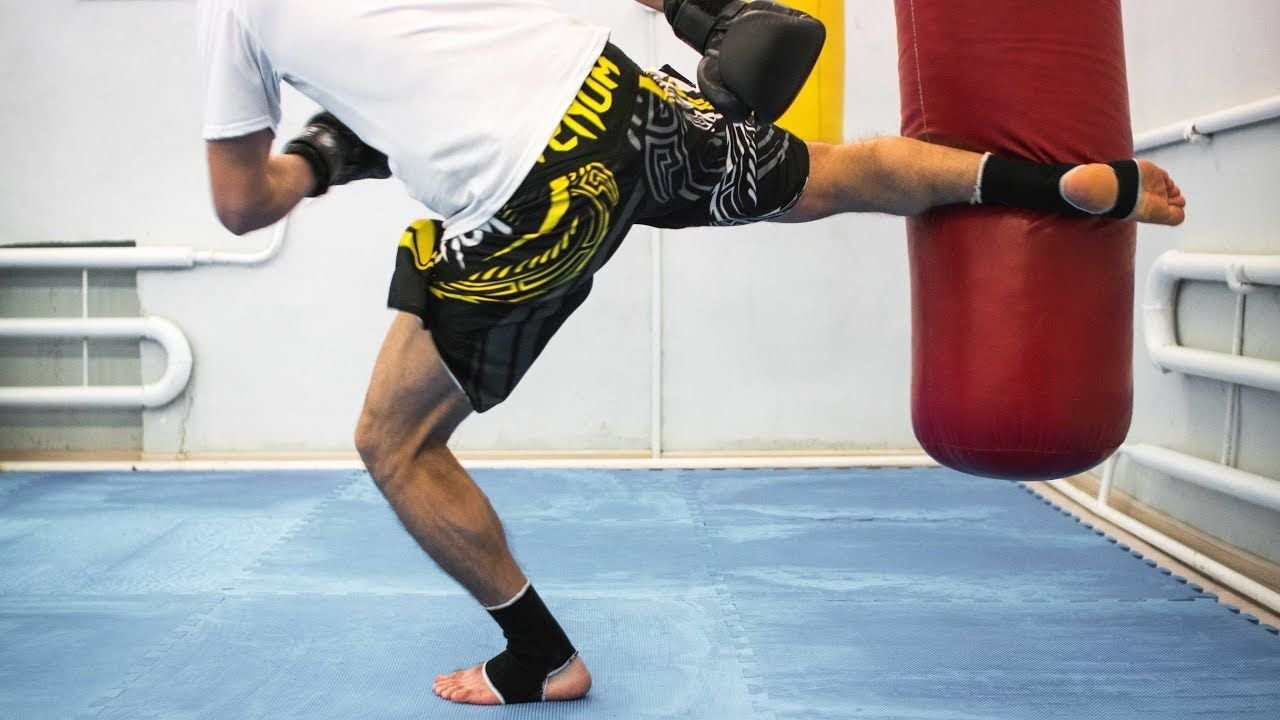 Кикбоксинг лоу кик. Бьют ли в боксе ногами. Гекхан саки. Лоу кик техника удара. Бьют ли в боксе ногами.