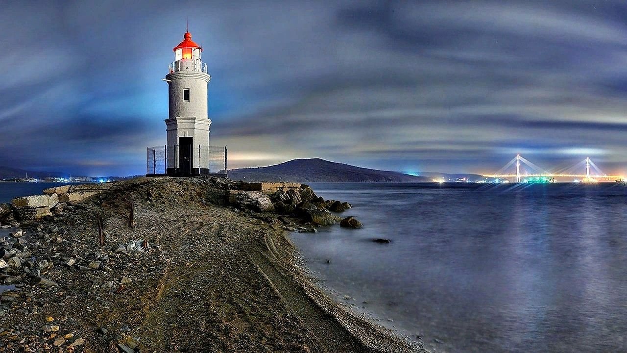 Маяк во владивостоке. Маяк Эгершельд (Маяк Токаревский). Токаревский Маяк Владивосток. Маяк Эгершельд Владивосток. Маяк Токаревская кошка Владивосток.