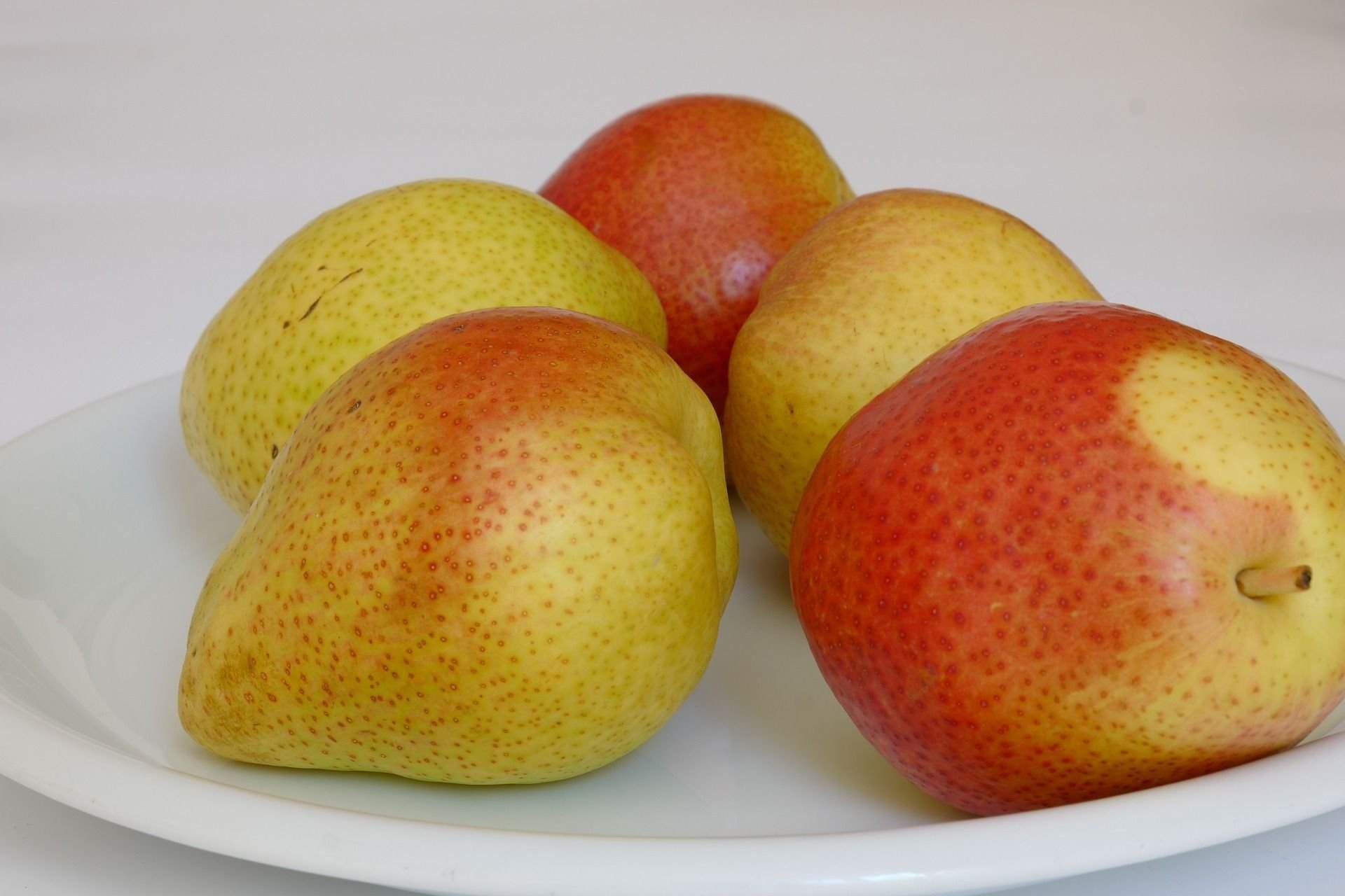 Mango apple. Манговая груша. Гибрид манго и груши. Pear pearkwan.