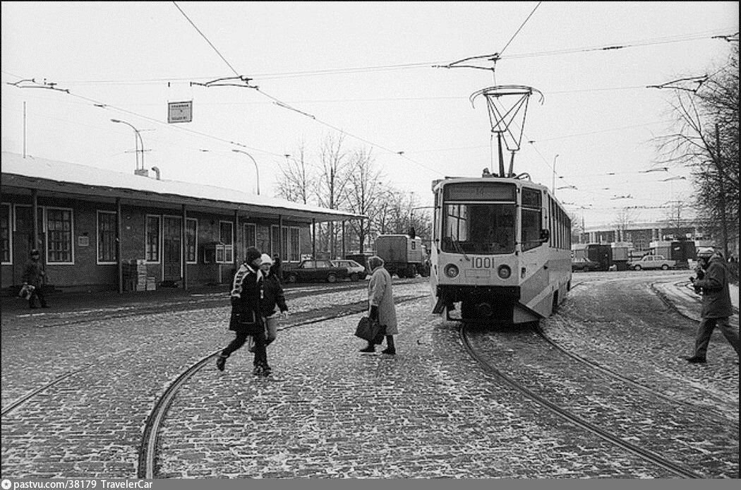 Метро университет старые