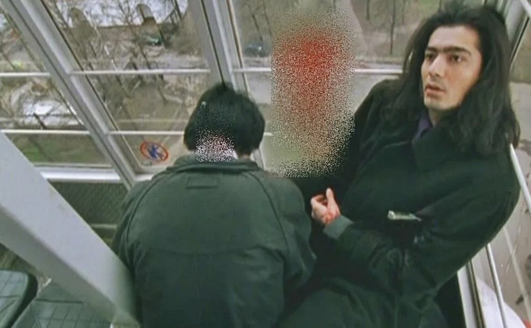 мухин бригада. бригаду снимали на реальных событиях. бригаду снимали на реальных событиях. саша белый бандит 90. саша белый бригада в плаще.