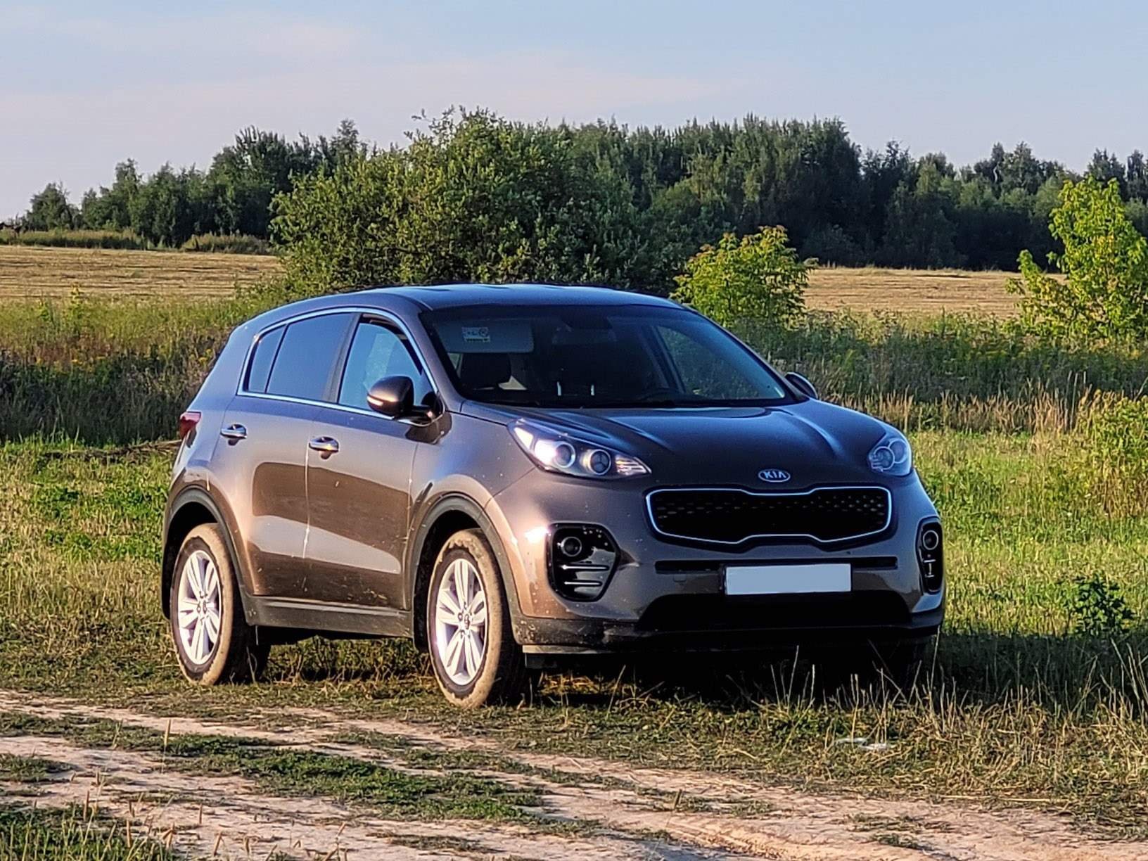 Киа спортаж отзывы. Kia Sportage 2022. Киа Спортейдж 2001. Киа Спортейдж 2012 год характеристики.