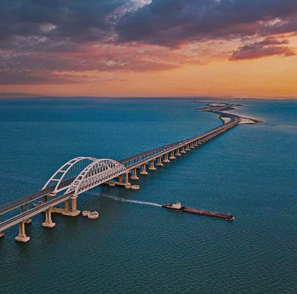 Керчь и крымский мост