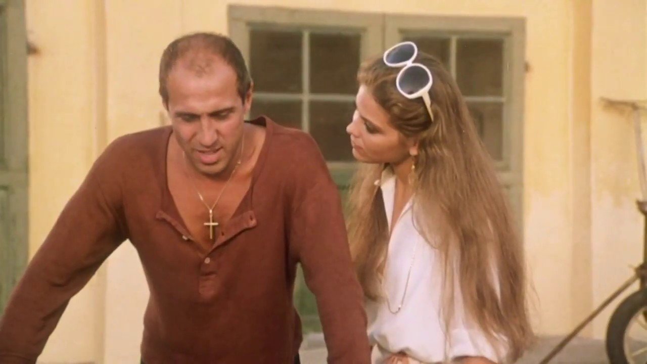 Ты красивая такая даже трудно сказки. Сжечь ведьму но она красивая. Адриано челентано укрощение строптивого мем. Душа поет стихи. Ты красивая такая даже трудно сказки.